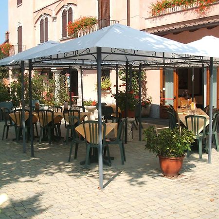 Albergo Michieletto Valmorea Exterior photo