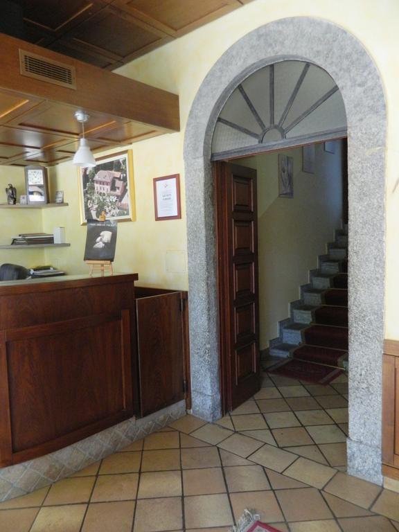 Albergo Michieletto Valmorea Exterior photo