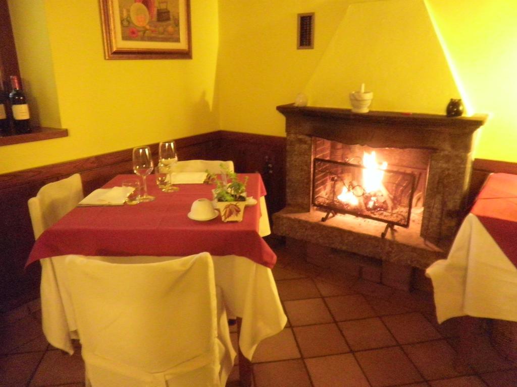 Albergo Michieletto Valmorea Exterior photo