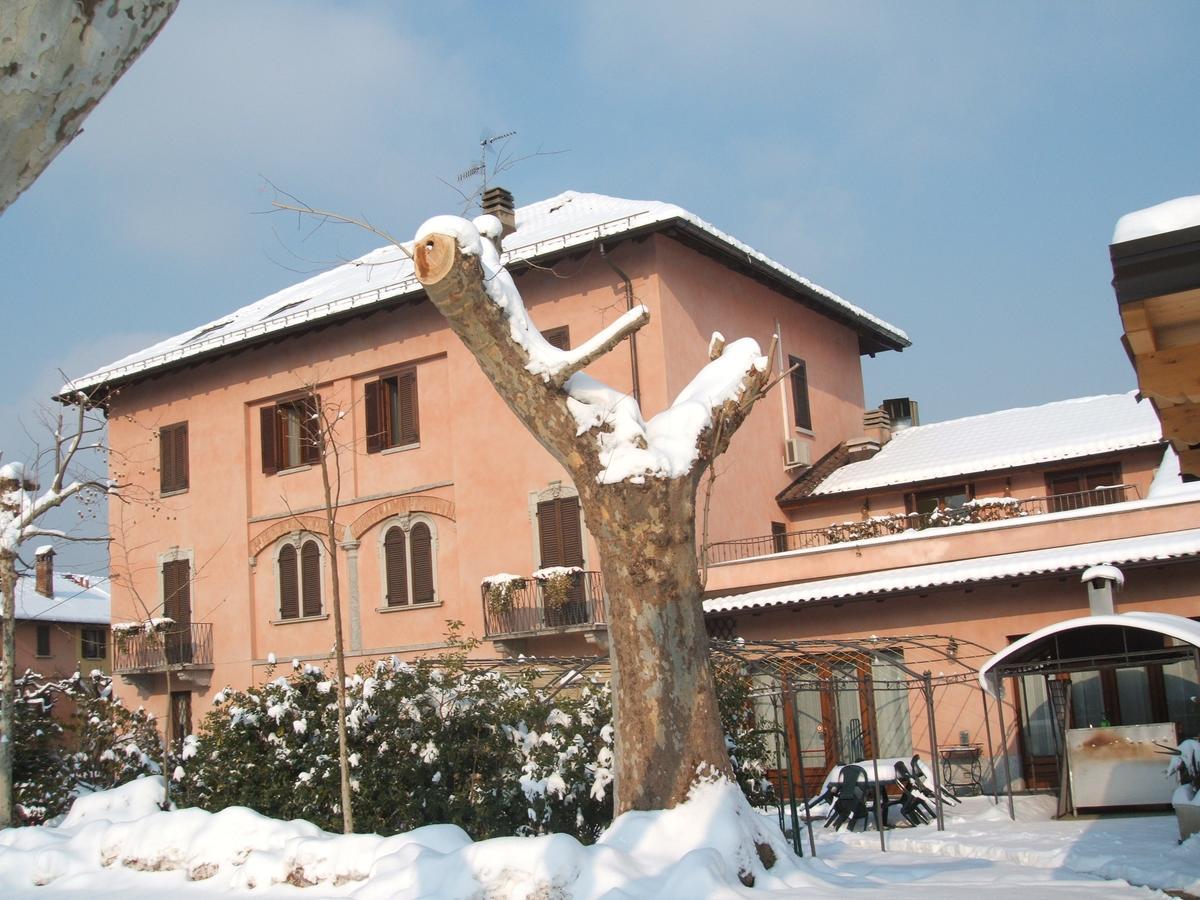 Albergo Michieletto Valmorea Exterior photo